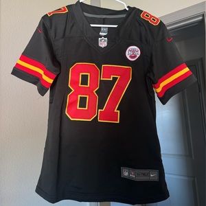 Travis Kelce jersey